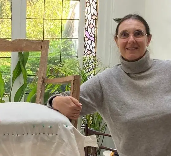 Stéphanie et une exemple de rénovation de fauteuil